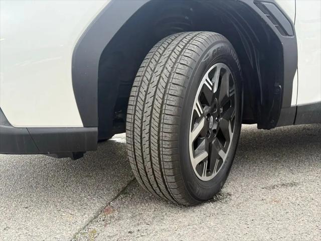 2025 Subaru Forester Base