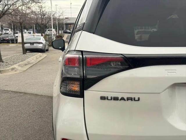 2025 Subaru Forester Base