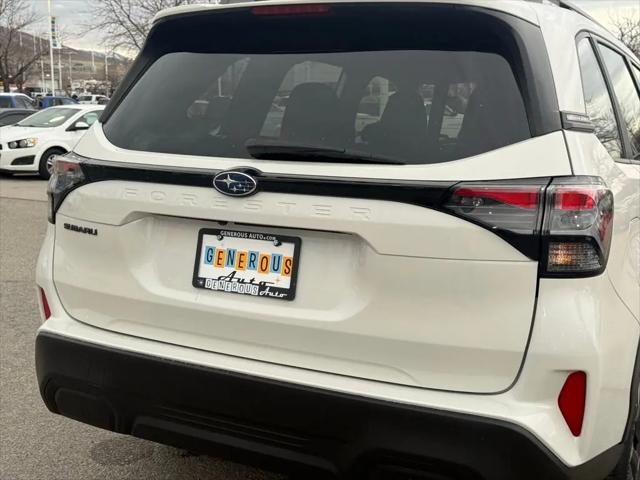 2025 Subaru Forester Base