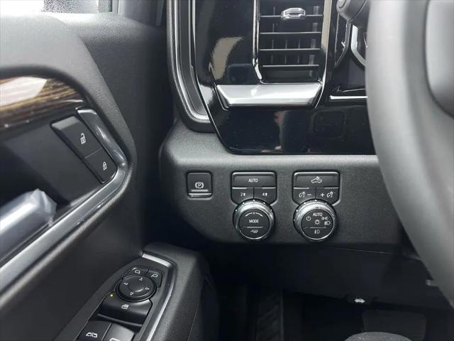 2026 GMC Sierra 1500 Crew Cab, Short Bed, Elevation, 4WD