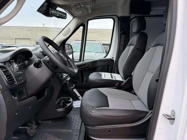 2026 Ram ProMaster Cargo Van Tradesman Low Roof 136" WB w/Pass Seat