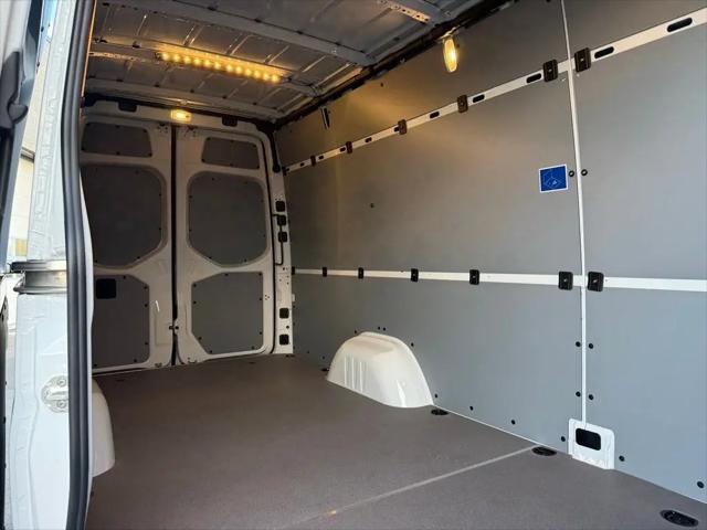 2026 Mercedes-Benz Sprinter 2500 High Roof 4-Cyl Diesel HO