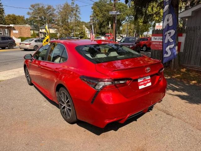 2022 Toyota Camry SE