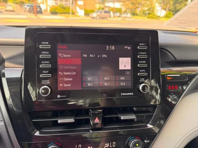 2022 Toyota Camry SE