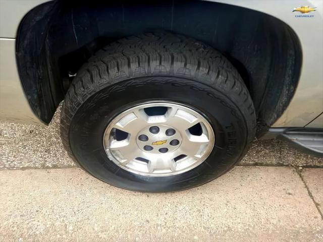 2013 Chevrolet Suburban LS