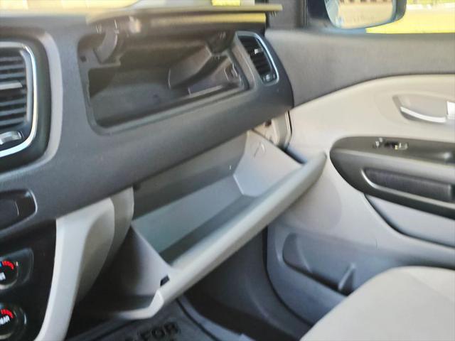 2020 Kia Sedona LX