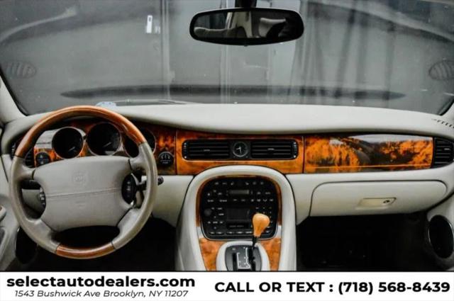 2003 Jaguar XJ Vanden Plas