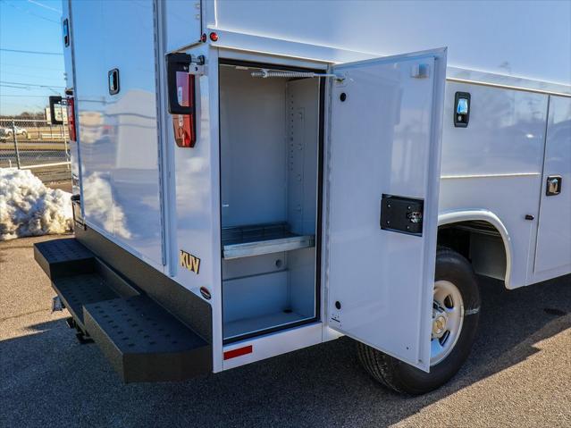 2025 Chevrolet Express Cutaway Work Van