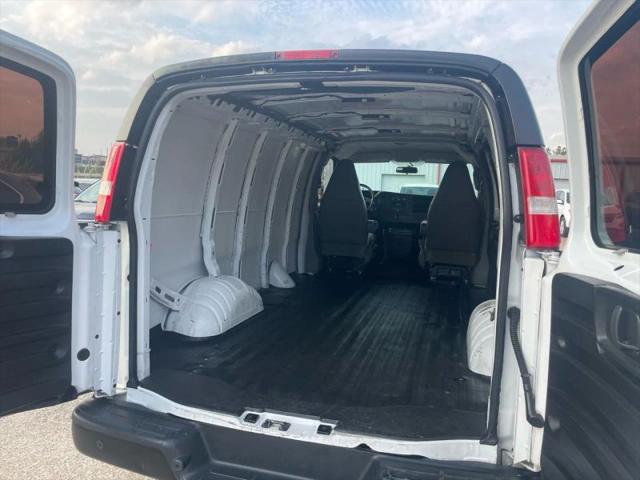2020 GMC Savana Cargo RWD 2500 Regular Wheelbase Work Van