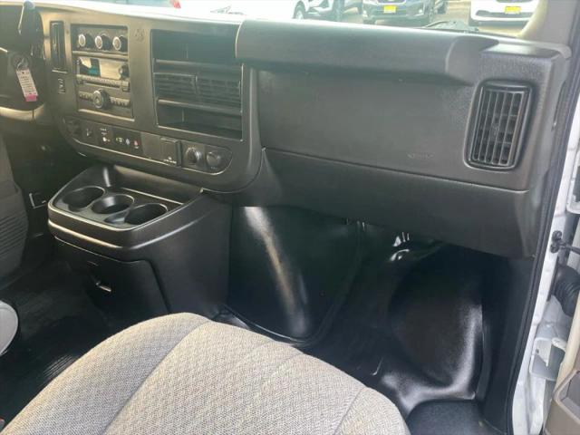 2020 GMC Savana Cargo RWD 2500 Regular Wheelbase Work Van