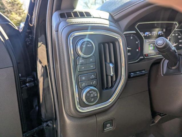 2023 GMC Sierra 3500HD 4WD Crew Cab Standard Bed Denali
