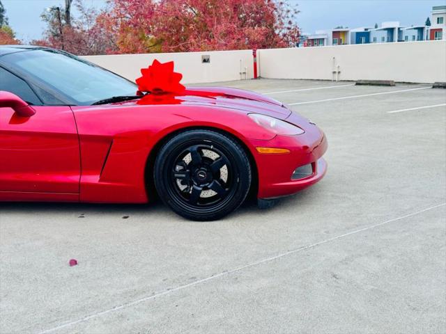 2005 Chevrolet Corvette Base