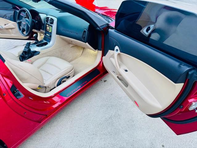 2005 Chevrolet Corvette Base