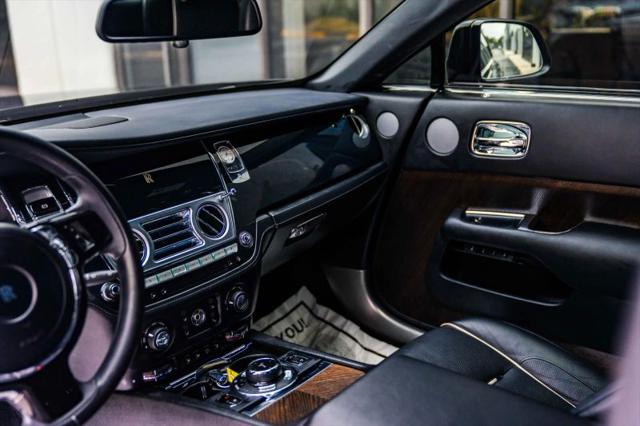 2015 Rolls-Royce Wraith Base
