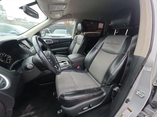 2019 Nissan Pathfinder SV