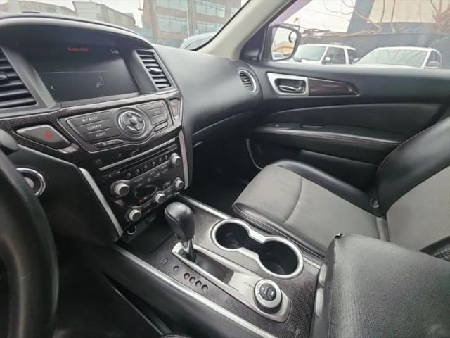 2019 Nissan Pathfinder SV