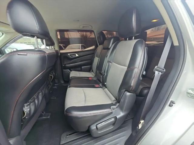2019 Nissan Pathfinder SV