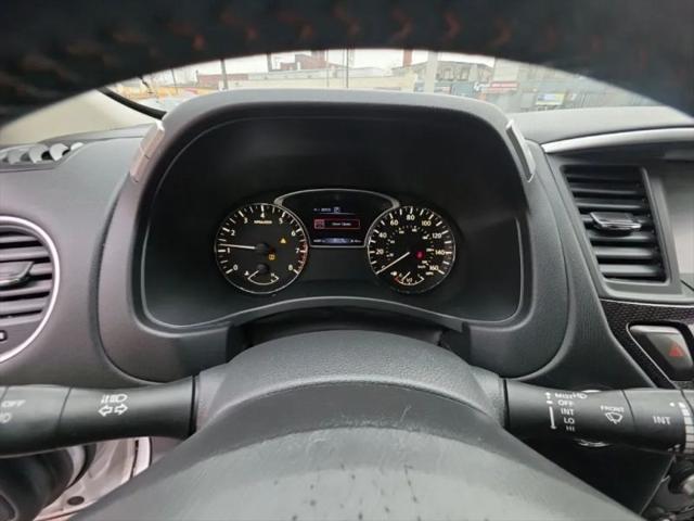 2019 Nissan Pathfinder SV