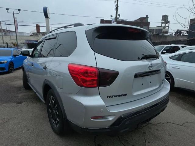 2019 Nissan Pathfinder SV