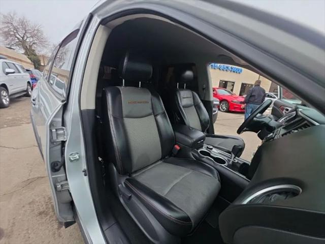 2019 Nissan Pathfinder SV