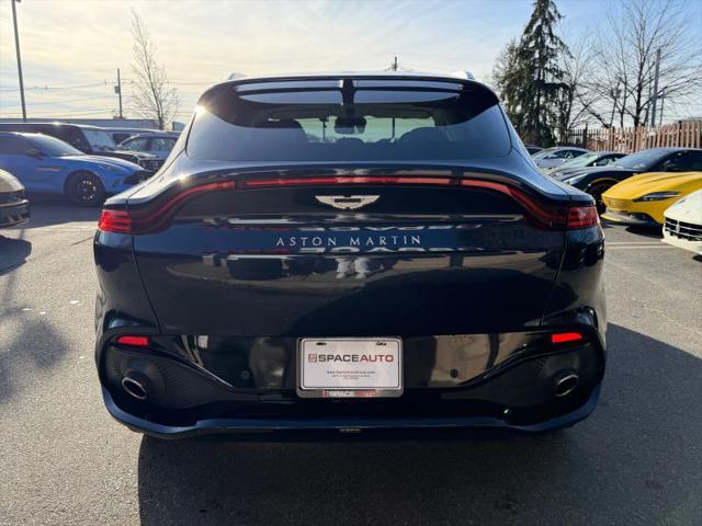 2021 Aston Martin DBX Base
