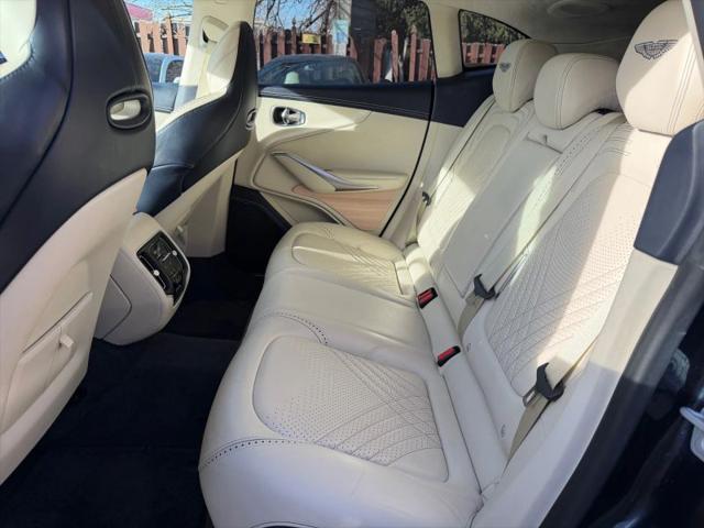 2021 Aston Martin DBX Base