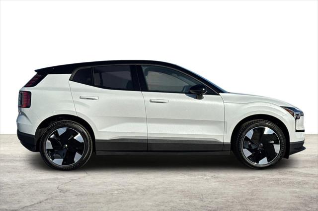 2026 Volvo EX30 Plus Twin Motor Performance, Fully electric