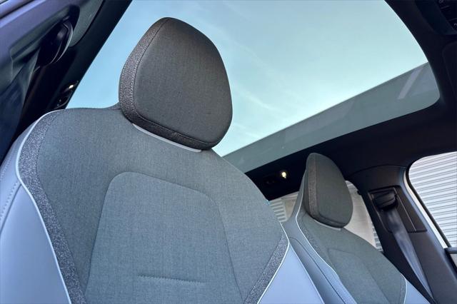 2026 Volvo EX30 Plus Twin Motor Performance, Fully electric