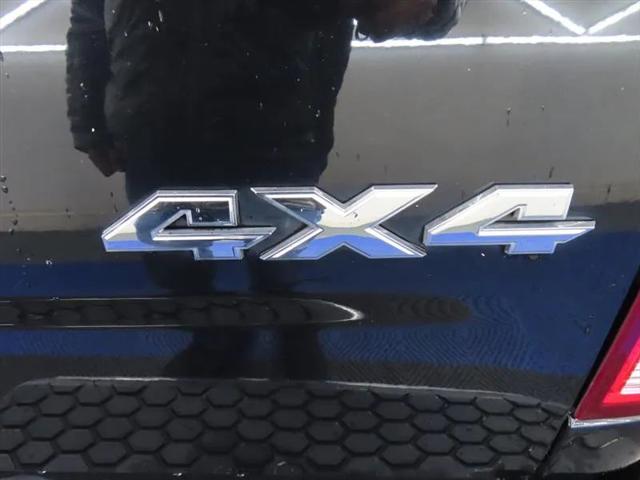 2021 Ram 1500 SLT Crew Cab 4x4 57 Box