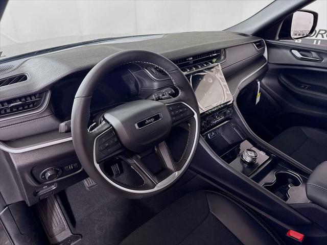 2025 Jeep Grand Cherokee Altitude X 4x4