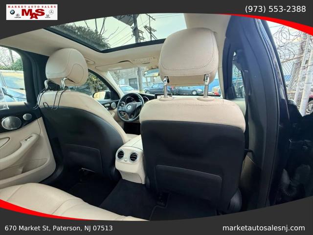 2017 Mercedes-Benz C-CLASS C 300 Luxury 4MATIC