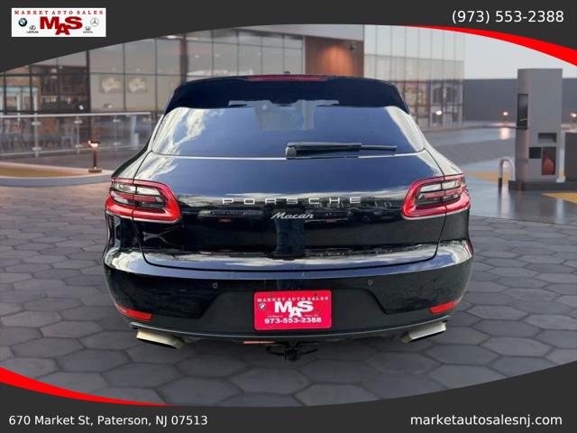 2018 Porsche Macan Base