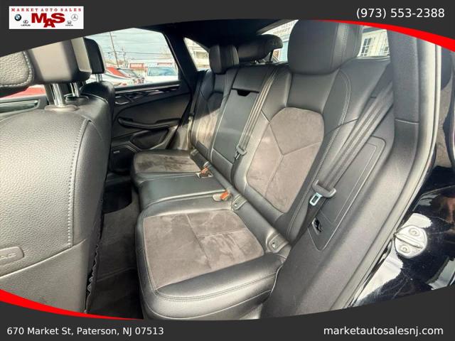 2018 Porsche Macan Base