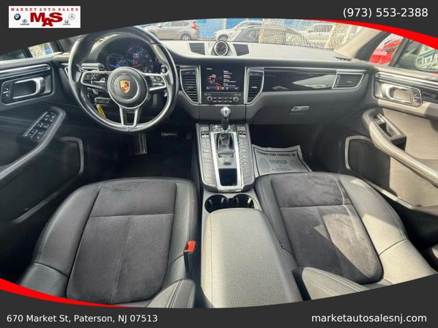 2018 Porsche Macan Base