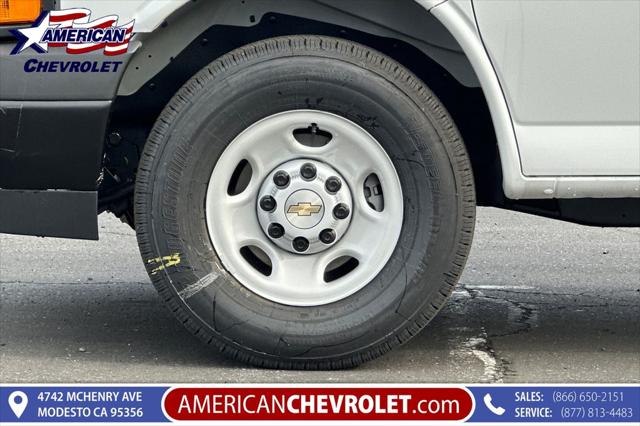 2025 Chevrolet Express Cargo Van RWD 2500 Regular Wheelbase WT