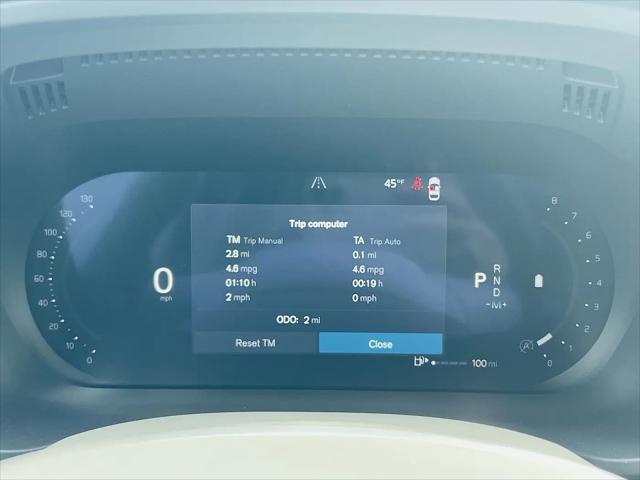 2026 Volvo XC60 B5 Ultra