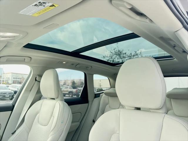 2026 Volvo XC60 B5 Ultra