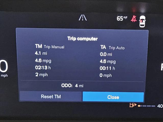 2026 Volvo XC40 Plus, B5 AWD Gas (mild hybrid), Dark