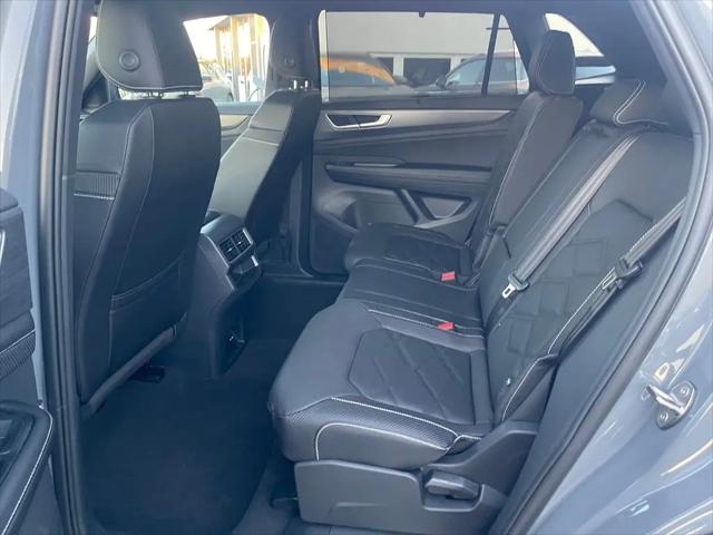 2026 Volkswagen Atlas Cross Sport SE with Technology