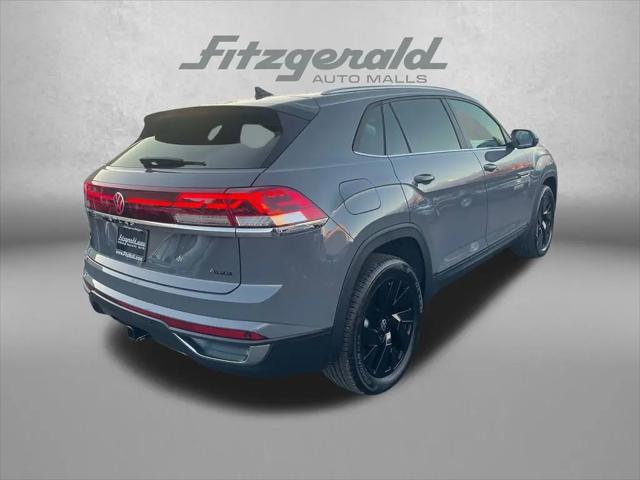 2026 Volkswagen Atlas Cross Sport SE with Technology