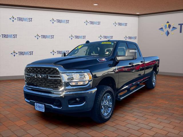 2024 RAM 2500 Big Horn Crew Cab 4x4 8 Box 2024 RAM 2500 Big Horn Crew Cab 4x4 8 Box
