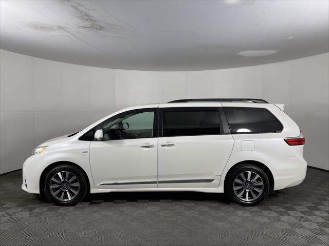 2018 Toyota Sienna XLE Premium 7 Passenger 2018 Toyota Sienna XLE Premium 7 Passenger
