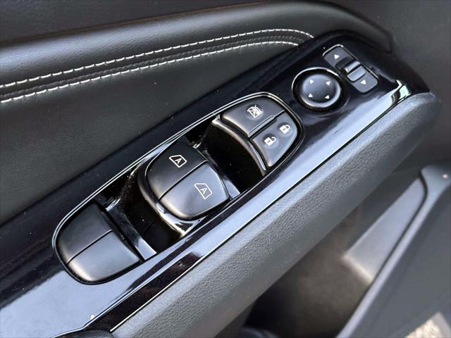 2020 Nissan Altima Platinum Intelligent AWD [16]