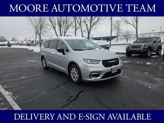 2024 Chrysler Pacifica Touring L 2024 Chrysler Pacifica Touring L