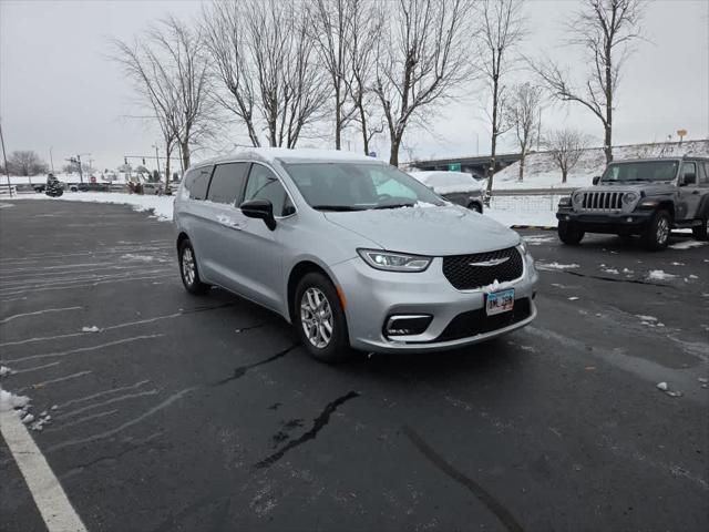 2024 Chrysler Pacifica Touring L 2024 Chrysler Pacifica Touring L