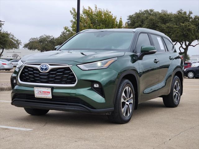 2024 Toyota Highlander Hybrid XLE