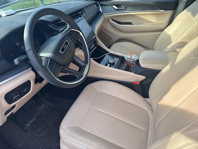 2024 Jeep Grand Cherokee L Limited 4x4 2024 Jeep Grand Cherokee L Limited 4x4