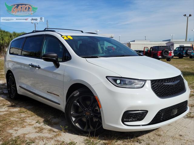 2024 Chrysler Pacifica Touring L 2024 Chrysler Pacifica Touring L