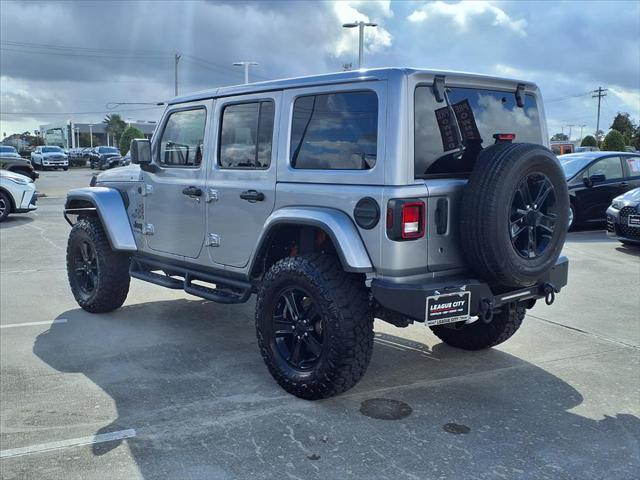 2020 Jeep Wrangler Unlimited Sahara Altitude 4X4