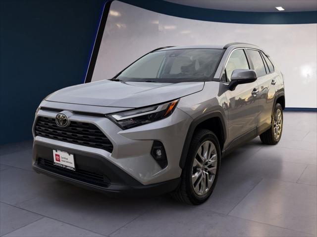 2023 Toyota RAV4 XLE Premium's photo
